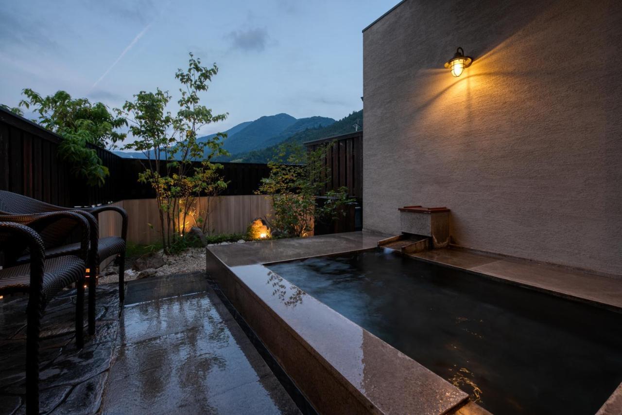 Готель Yufuin Onsen Toshoan Екстер'єр фото